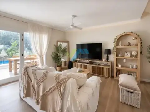 Casa en Venta en Pilar del Este - San Ramon, USD 210.000