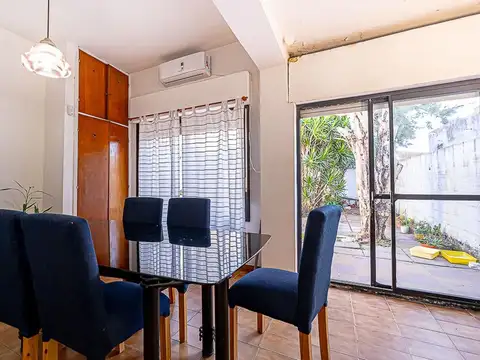 CASA VENTA 4 AMBIENTES MORON MAS DEPARTAMENTO
