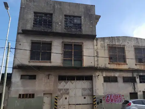 Depósito en venta en Sarandí