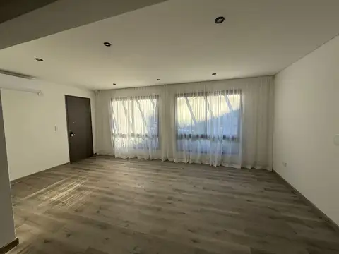 Casa en Alquiler de 3 dormitorios