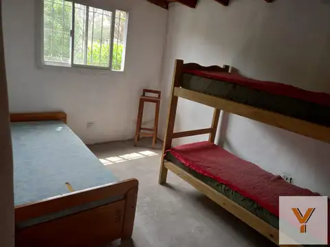 Casa 7 ambientes con 2 baños