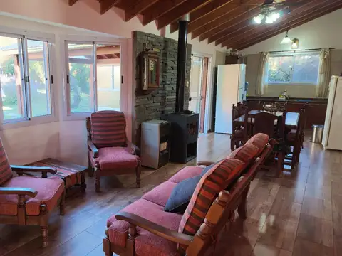 Casa 3 ambientes con 1 baño