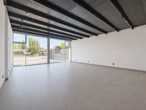 Local en Alquiler en Los Corralitos, $ 700.000