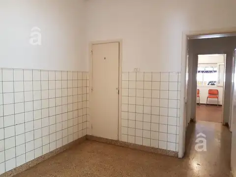 Depto Tipo Casa en Venta en Jose Leon Suarez, USD 110.000