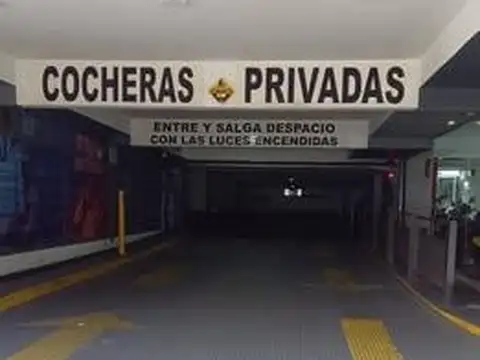 Cochera en  alquiler 