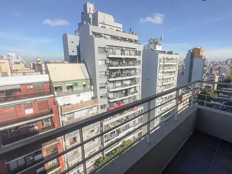 Departamento de 1 Ambiente al frente con balcón