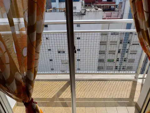 Departamento en Venta en Plaza Colon, USD 77.000