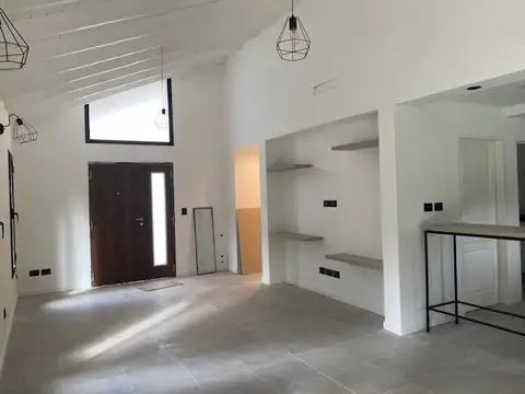Casa en Venta con 1 cochera