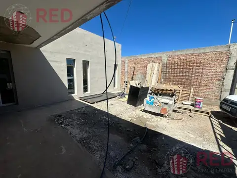 Casa 5 ambientes con 2 baños