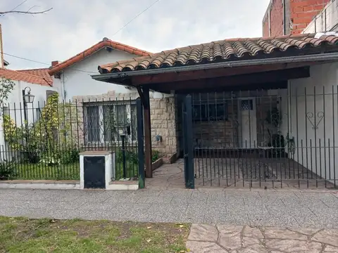 CHALET EN VENTA ITUZAINGO