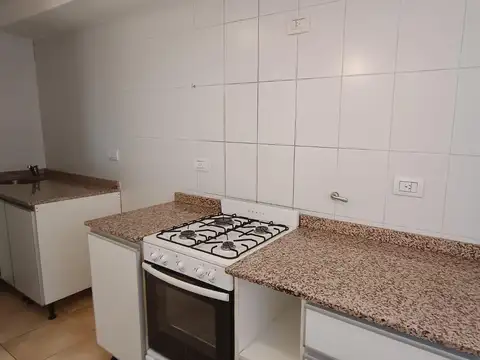 Departamento en Alquiler en Zona Centro, $ 780.000