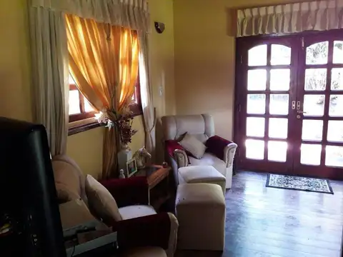 ALQUILO AMOBLADO: Casa Quinta en B° Privado la Eugenia Garupa Mnes 