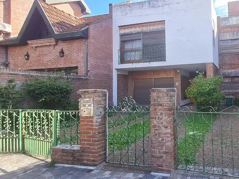 Depto Tipo Casa en Venta con 1 cocheras