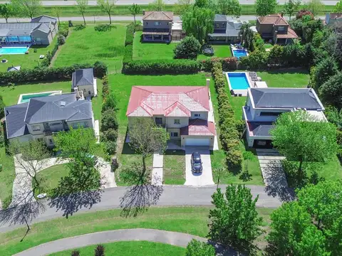 Casa en Alquiler de 5 dormitorios