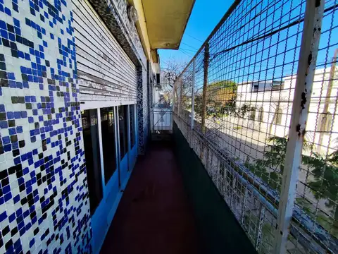 Departamento 4 ambientes con 1 baño