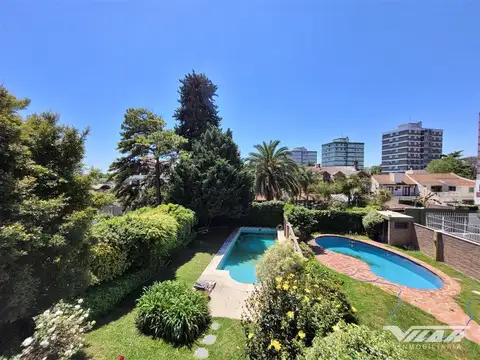 Casa en Venta en Barrio Parque, USD 600.000