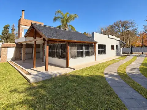 Casa en Venta en Los Troncos, USD 180.000