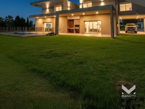 Casa 5 ambientes en La Providencia Resort y Country club, Canning