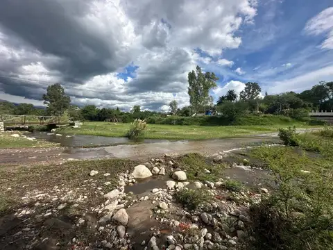 VENTA LOTE LAS TAPIAS 9223 M2 CON ESCRITURA