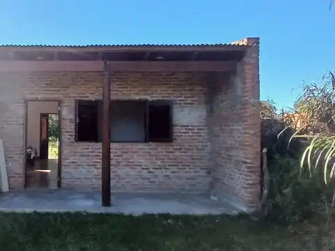 CASA EN ALQUILER 3 AMBIENTES CAROLINA CORRIENTES