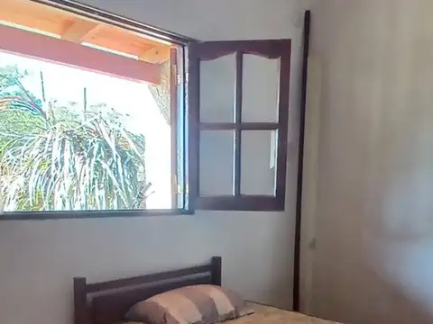 Casa en Alquiler en Colonia Carolina, $ 350.000
