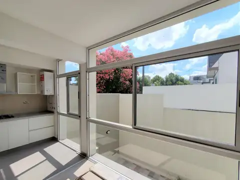 PH - 3 AMB COCHERA, TERRAZA PROPIA. 2 BAÑOS