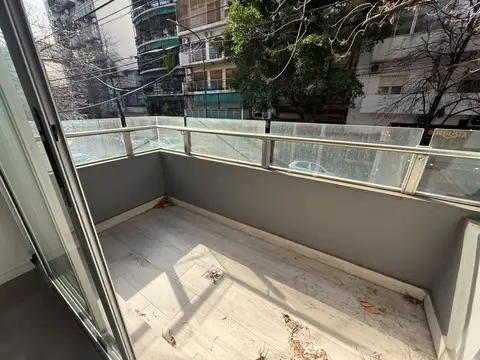 Rio De Janeiro 900, Piso 1