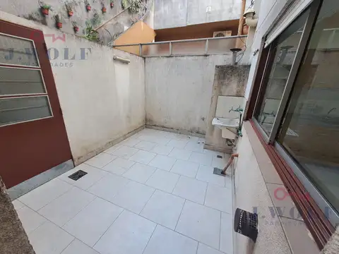 Depto Tipo Casa en Alquiler de 2 ambientes