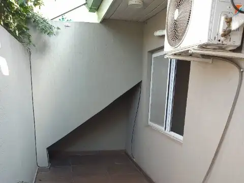 Depto Tipo Casa en Alquiler de 3 ambientes