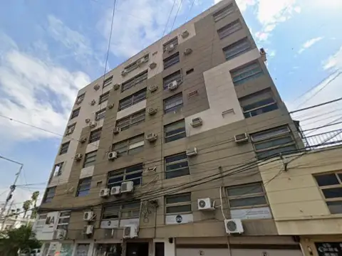 OFICINA CENTRICA Y AMPLIA EN ALQUILER