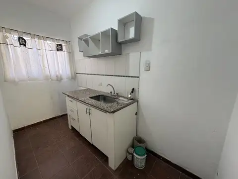 Depto Tipo Casa en Alquiler en Merlo, $ 380.000