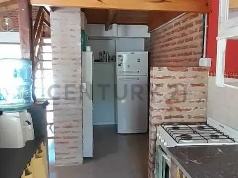 VENTA CASA 3 AMBIENTES CON PARQUE Y PISCINA NECOCHEA QUEQUEN