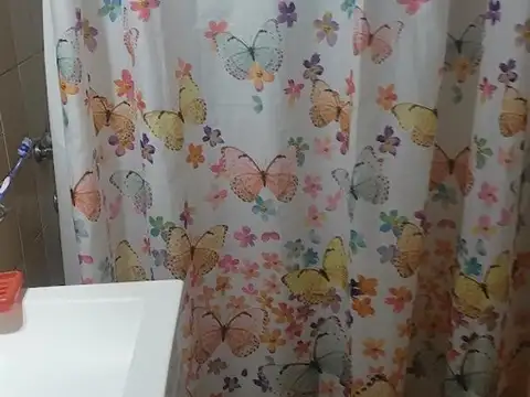 Casa 6 ambientes con 3 baños