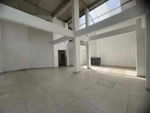 Local en Alquiler en Plaza Mitre, $ 1.500.000