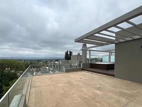 Departamento en Venta con 3 cocheras