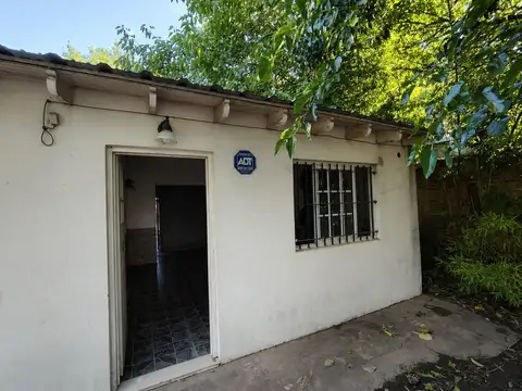 Casa 3 ambientes con 1 baño