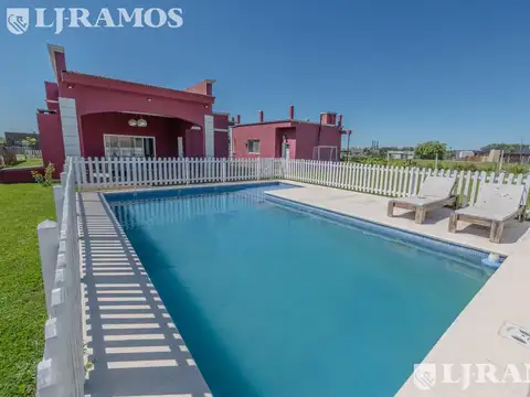 Casa 5 ambientes con 3 baños