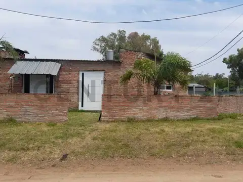 VENTA de Casa de 2 Dormitorios en Arroyo Leyes, Santa Fe.