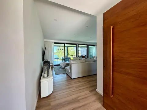 Casa en Venta en El Naudir, USD 380.000