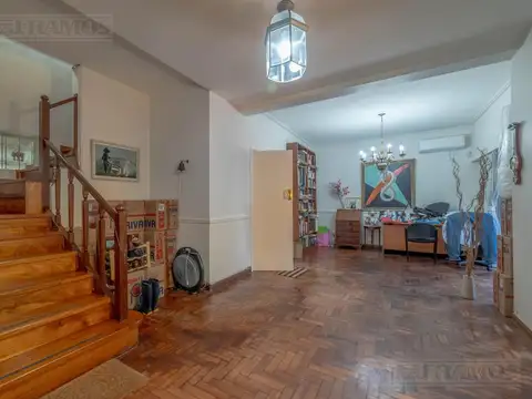 Casa 7 ambientes con 3 baños