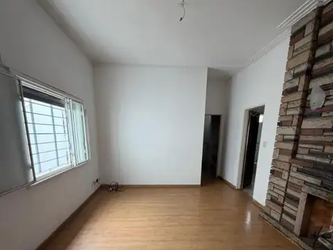 Nazarre 5600, Piso 1°