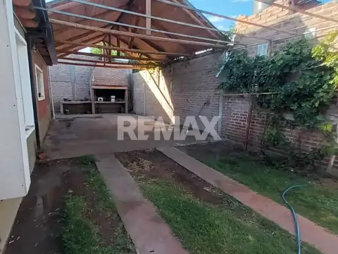 Casa en Alquiler en Centenario, $ 1.400.000
