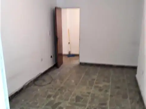 Depto Tipo Casa en Alquiler 40 años