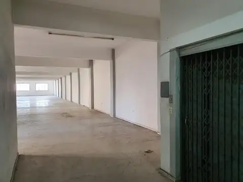 Edificio Comercial - Valentin Alsina