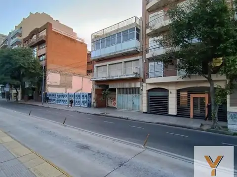 Galpon en Venta en Flores, USD 600.000