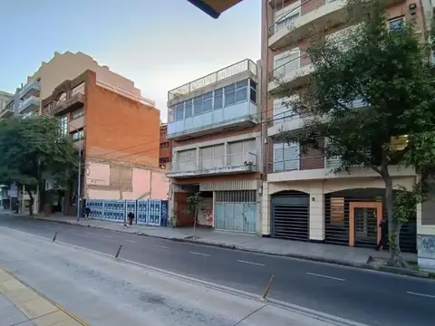 Galpon en Venta en Flores, USD 600.000