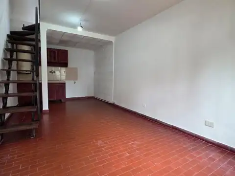 Dúplex 2 ambientes en venta en San Miguel