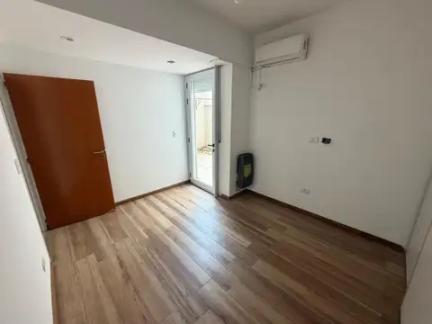 Depto Tipo Casa en Alquiler 15 años