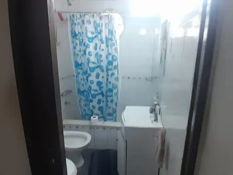 LOTE PROPIO 4 AMBIENTES COCHERA PATIO Y PARQUE