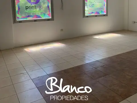 Oficina en Venta con 1 cochera